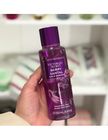 Victoria's Secret Santal Berry Cassis & Sandalwood Mist 250ml - TheBeautyCool